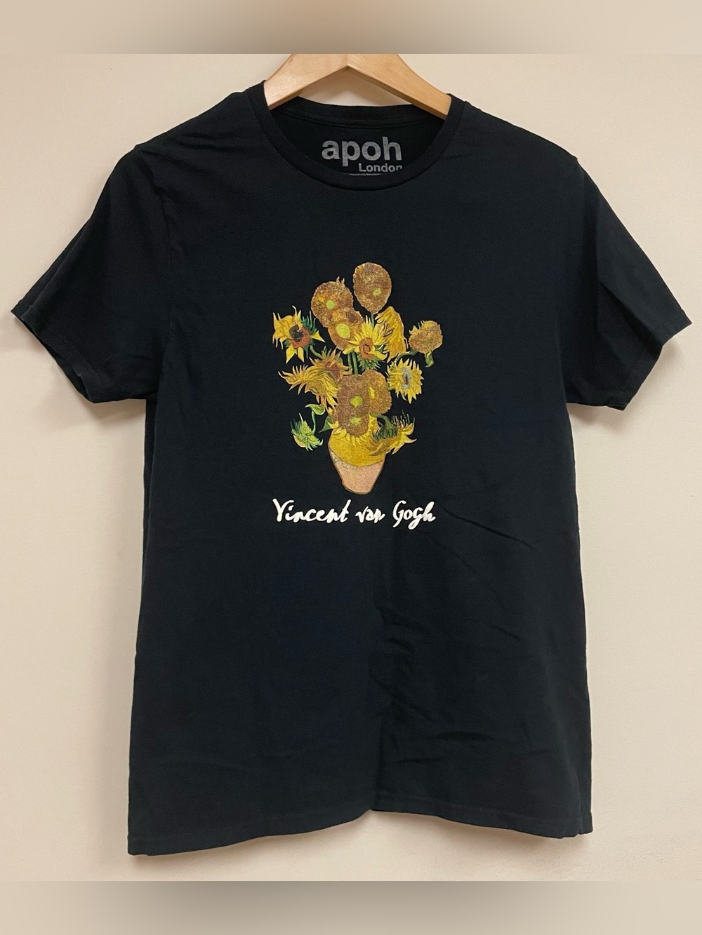 Vincent Van Gogh Sunflowers Black Graphic Tee Art T-shirt Size Women’s Medium